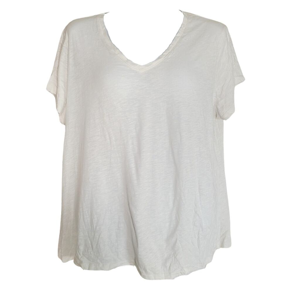 Eddie Bauer white v neck tshirt size 2xl